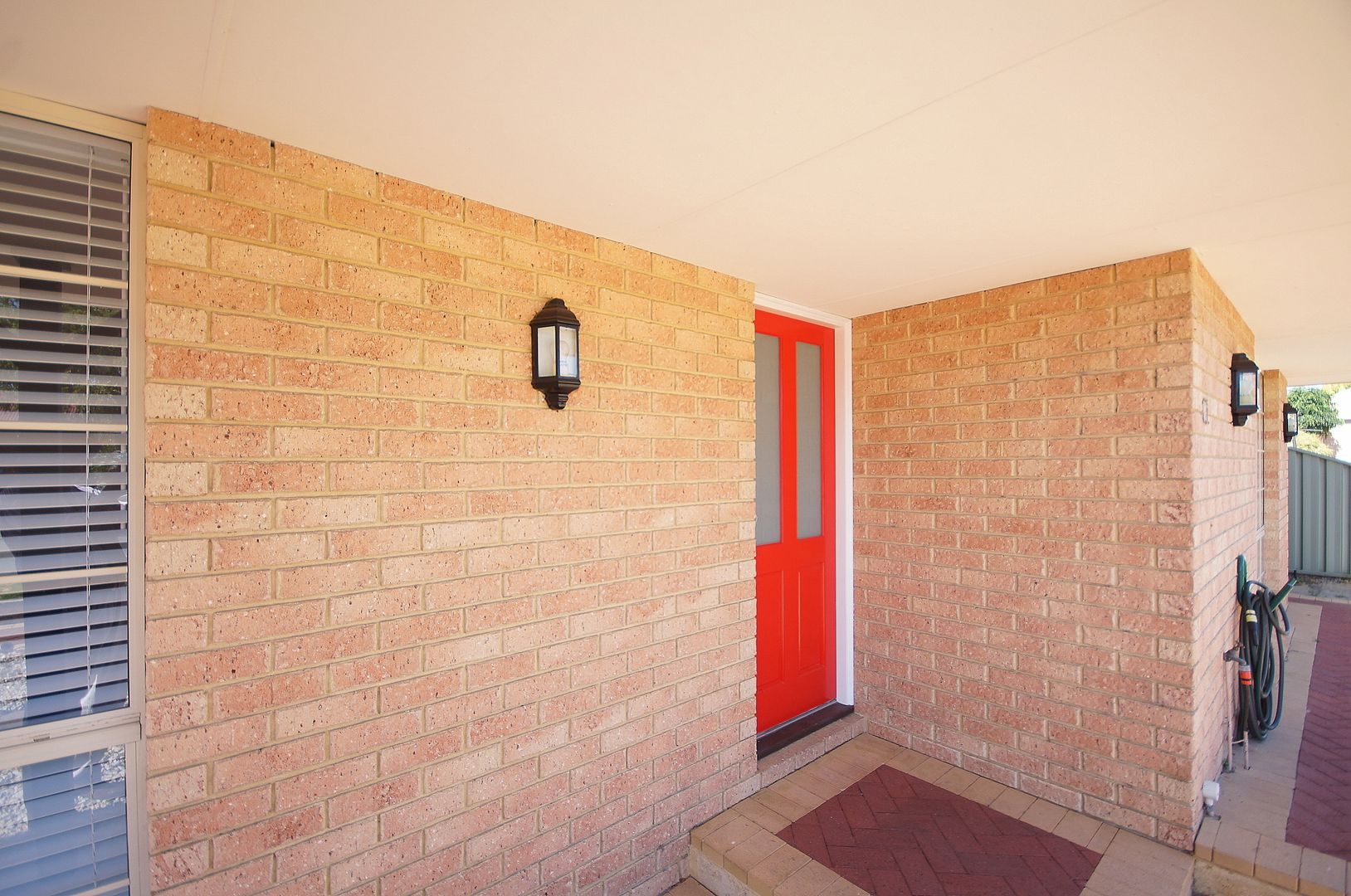 12 Dreier Court, Atwell WA 6164, Image 2