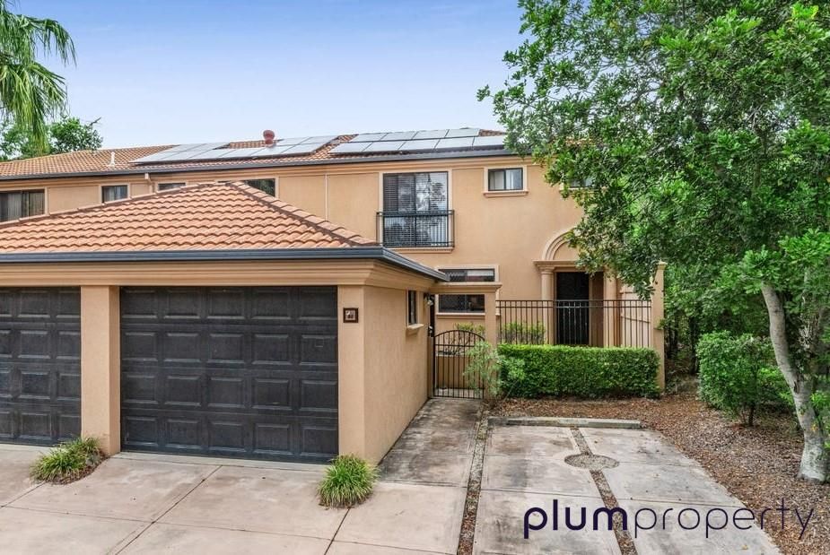 3 bedrooms Townhouse in 42/105 Oldfield Road SINNAMON PARK QLD, 4073