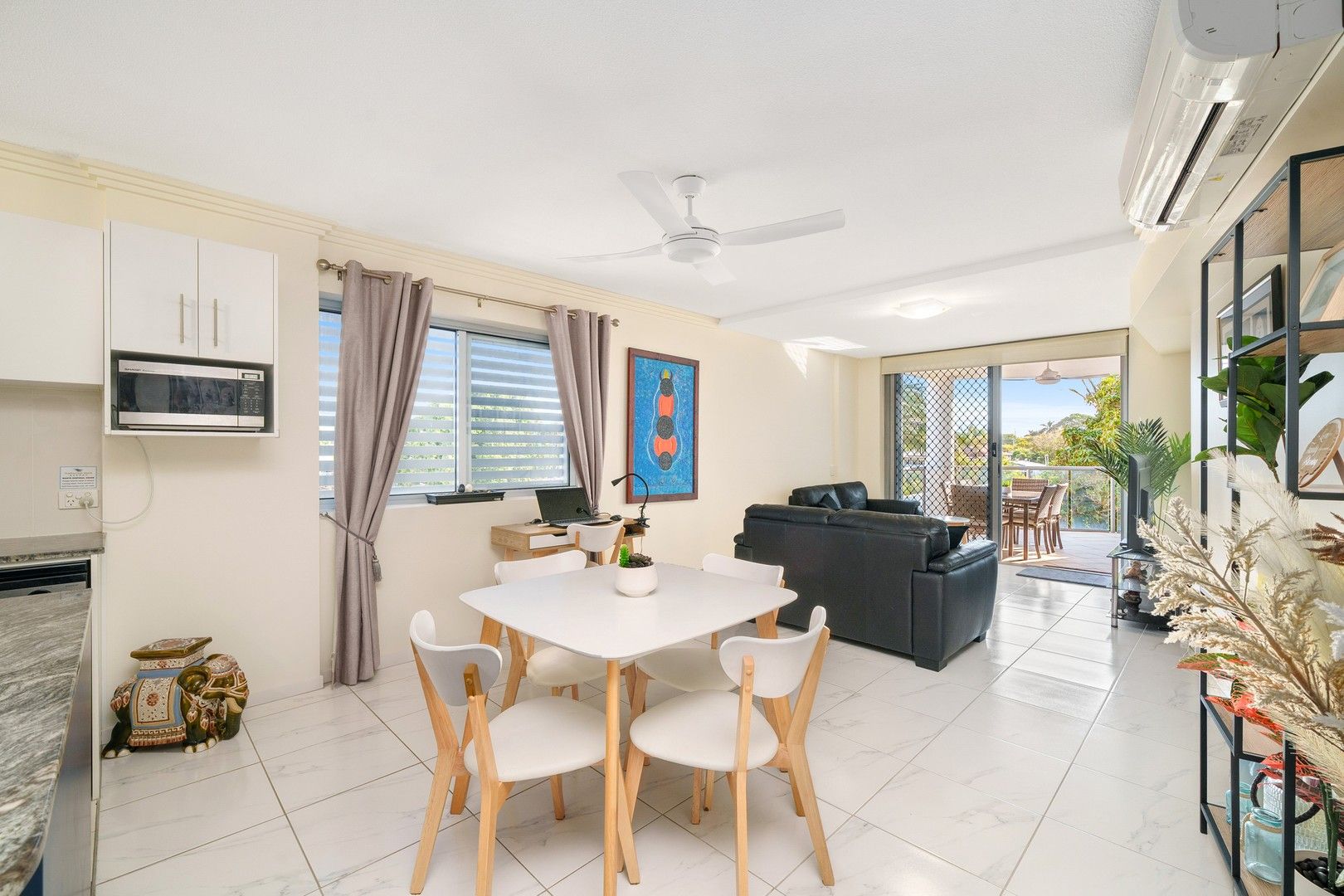 305/89 Landsborough Avenue, Scarborough QLD 4020, Image 1