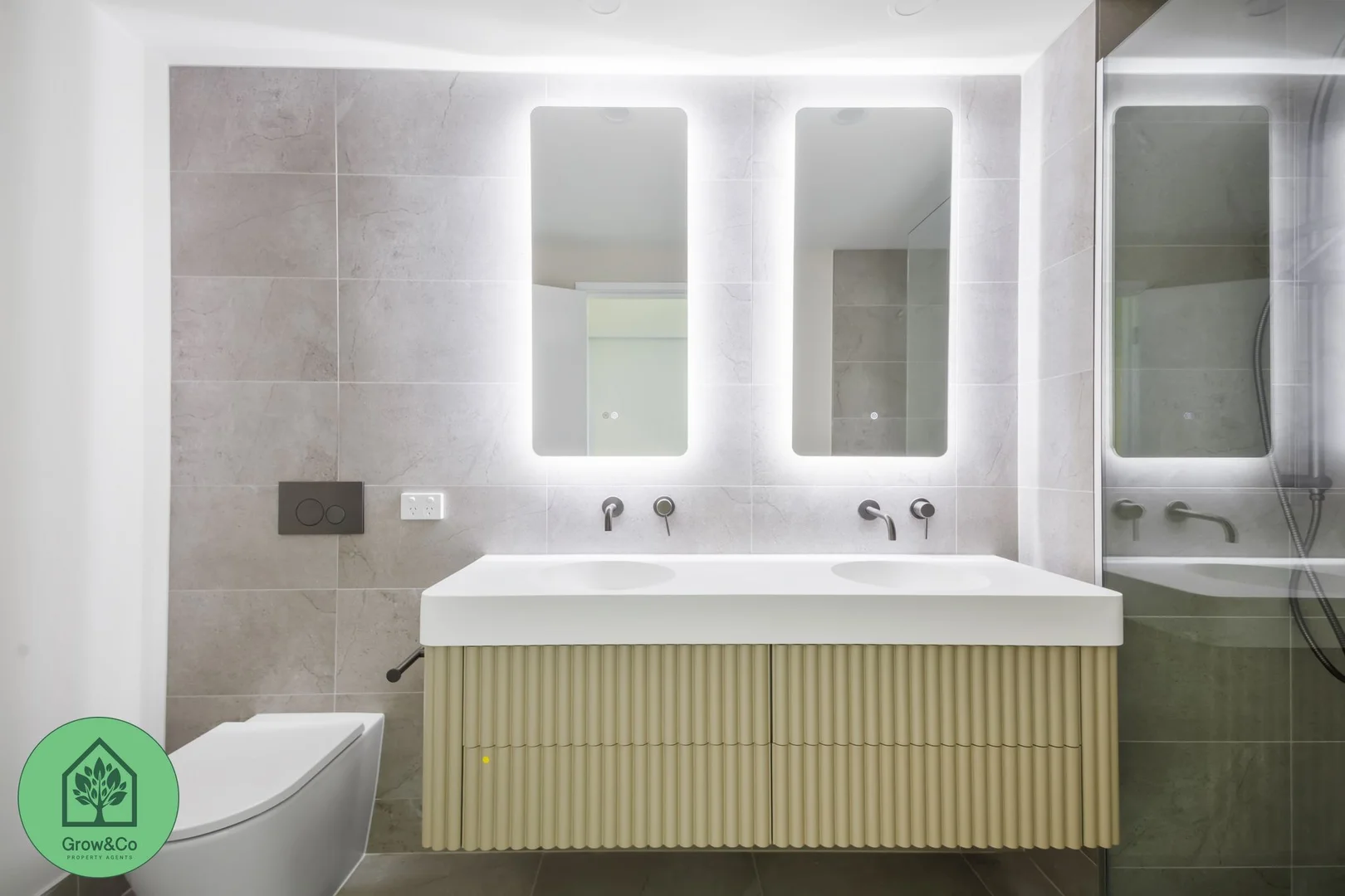 Additional image 16 of 2407/10 Sickle Avenue, Hope Island QLD 4212