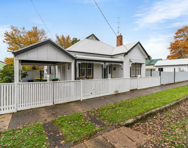 27 Bodkin Street, Kyneton VIC 3444