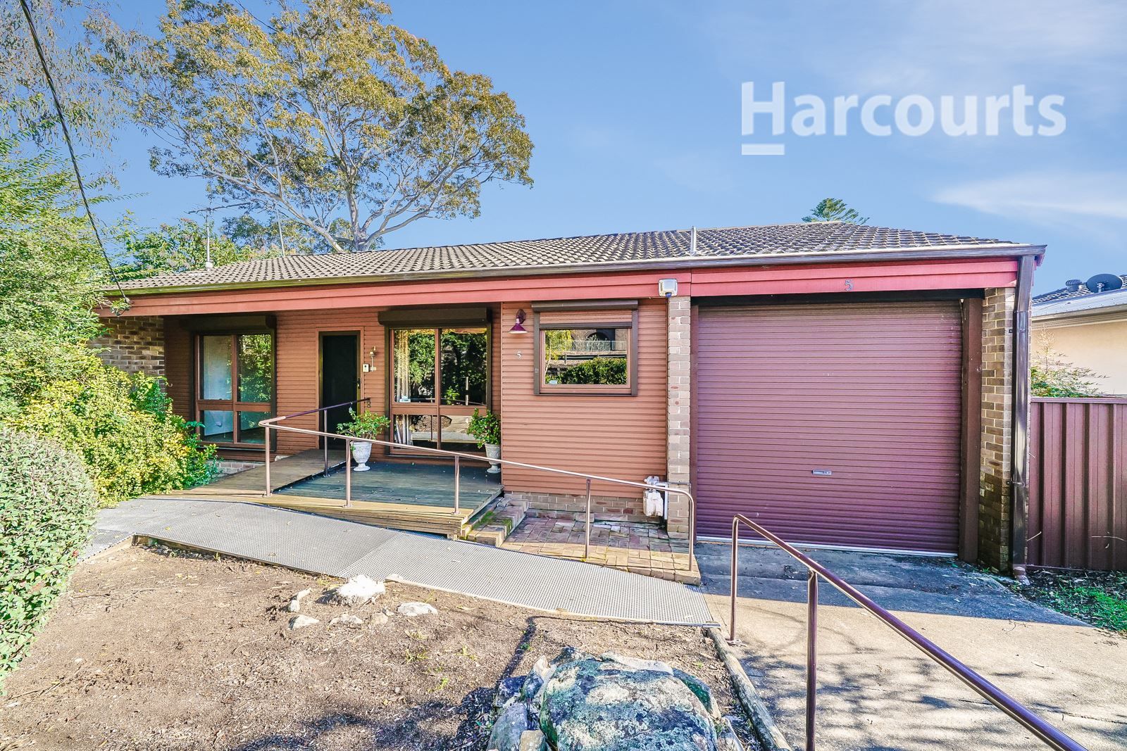 5 St Johns Road, Campbelltown NSW 2560, Image 0