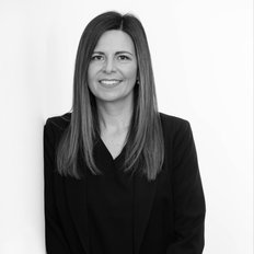 Jodie Kearins, Sales representative