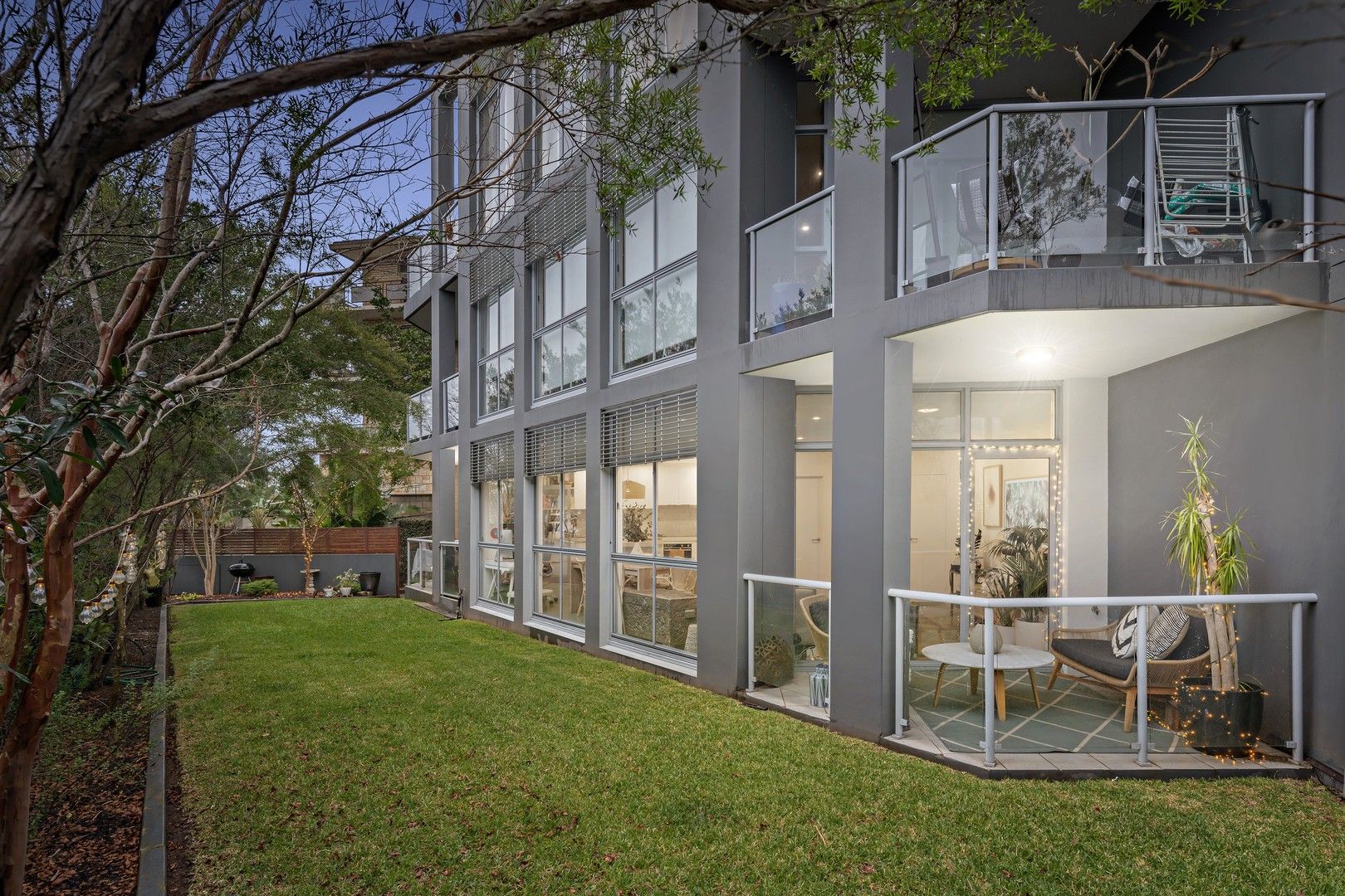 2 bedrooms Apartment / Unit / Flat in 9/20 Kingsway DEE WHY NSW, 2099