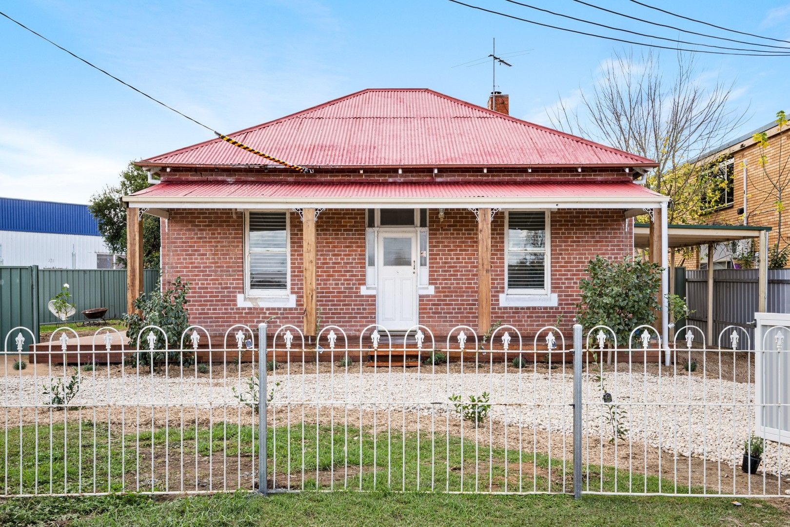 2 bedrooms House in 566 UNION ROAD LAVINGTON NSW, 2641