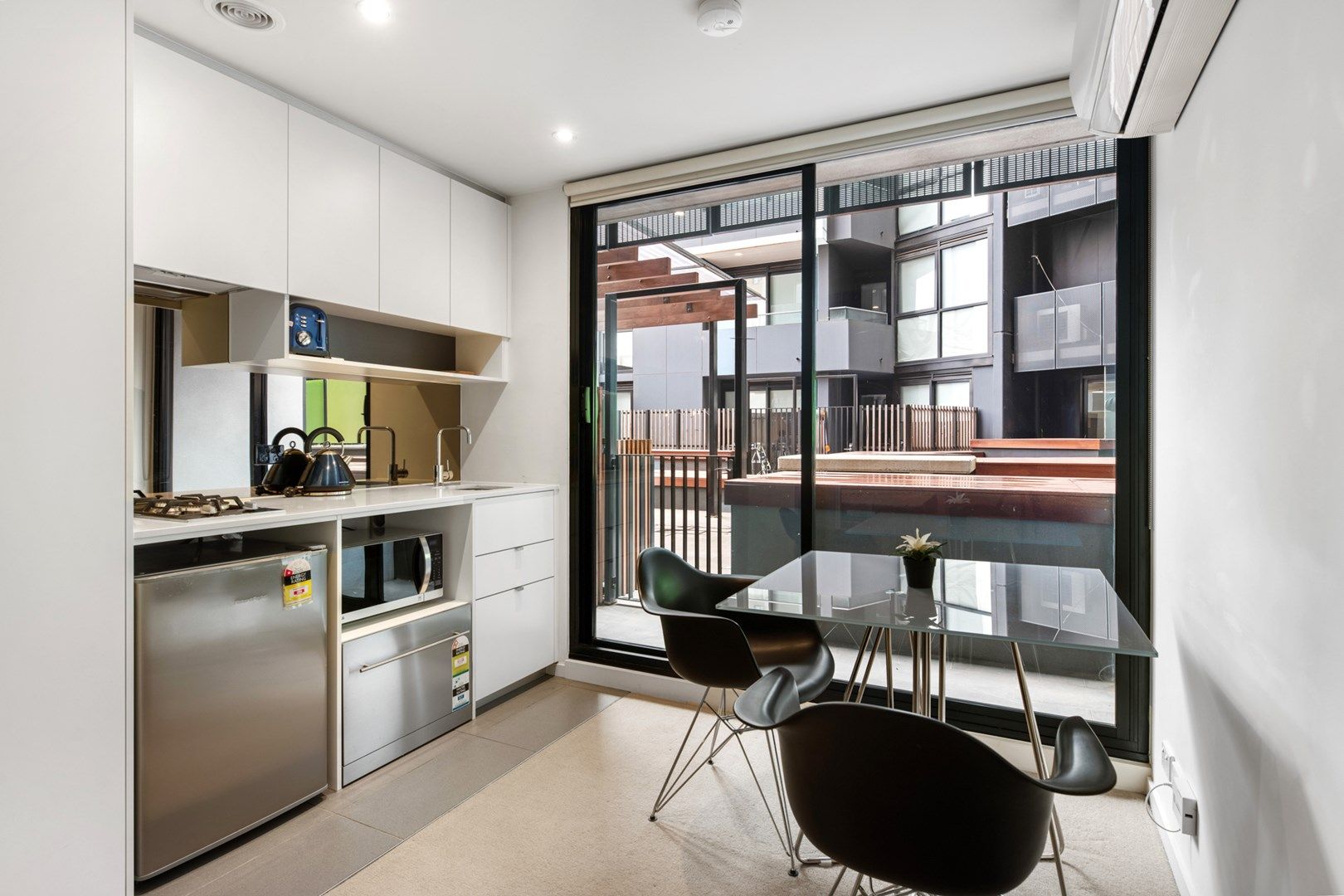 1 bedrooms Apartment / Unit / Flat in 102/243 Franklin Street MELBOURNE VIC, 3000