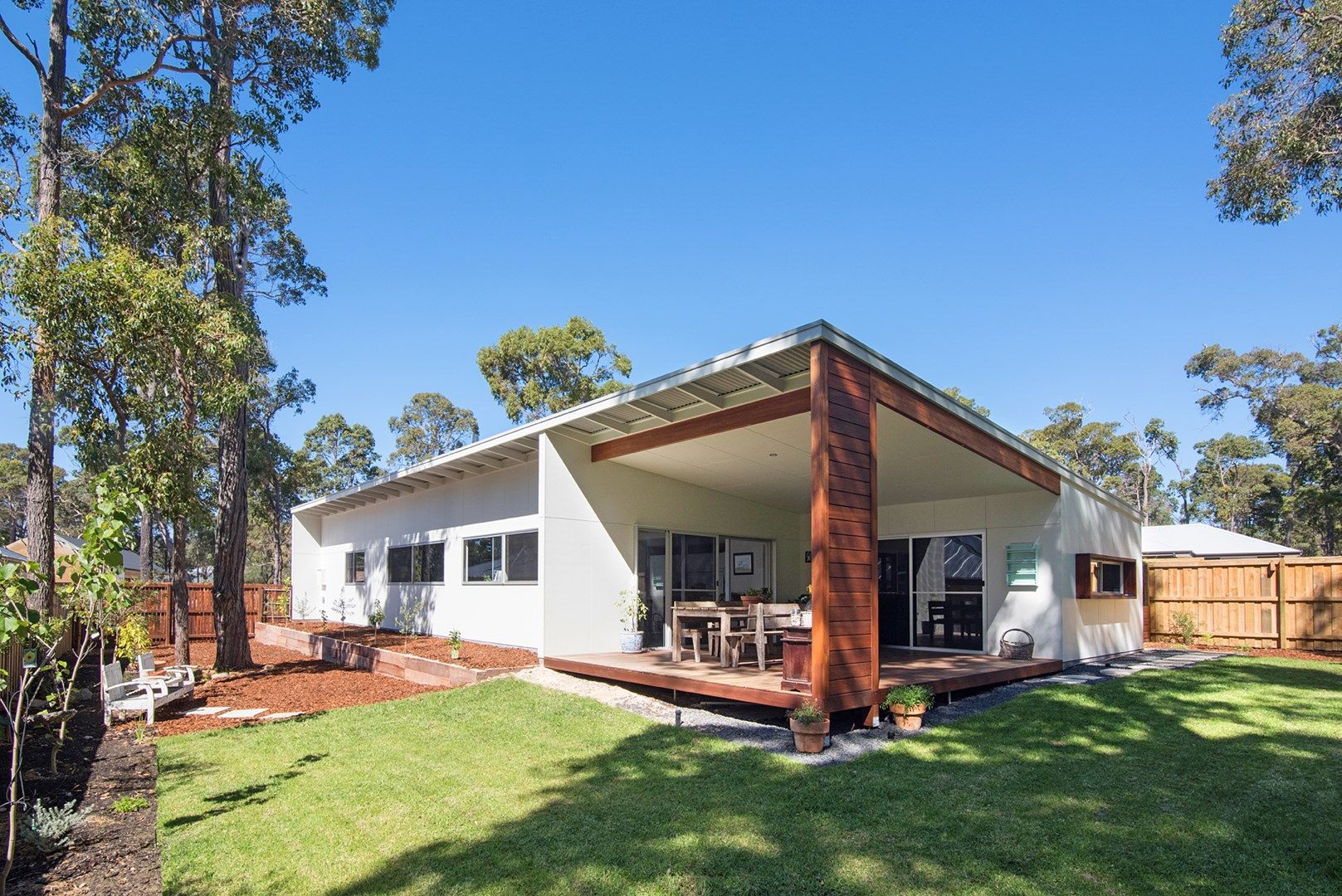 5 Honeysuckle Glen, Cowaramup WA 6284, Image 0