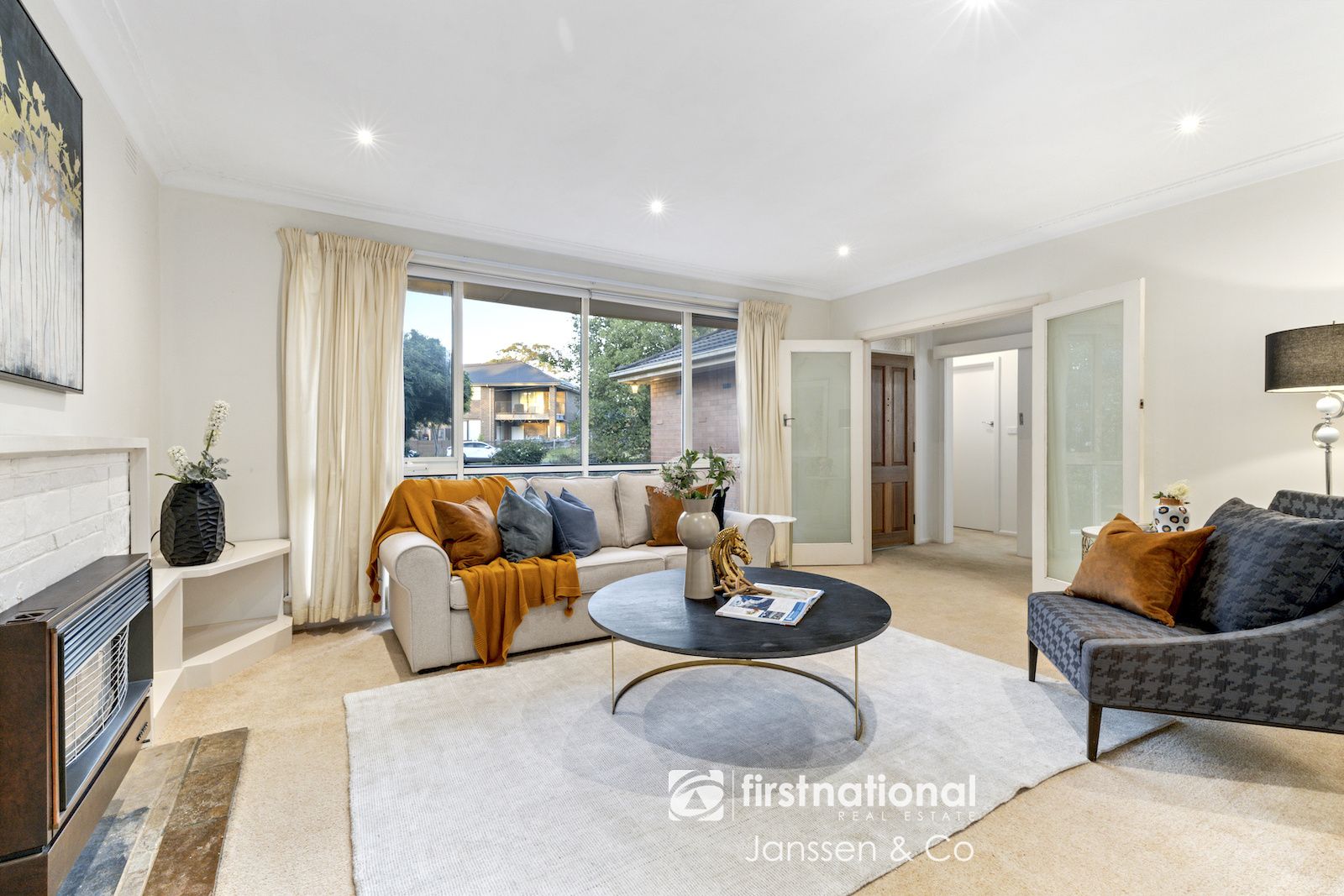 4 Arran Court, Glen Waverley VIC 3150, Image 1