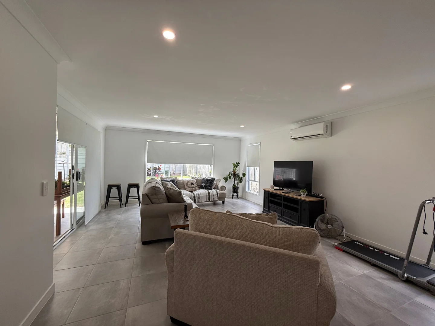 Additional image 3 of 10 Silvertop Crescent, Spring Mountain QLD 4300