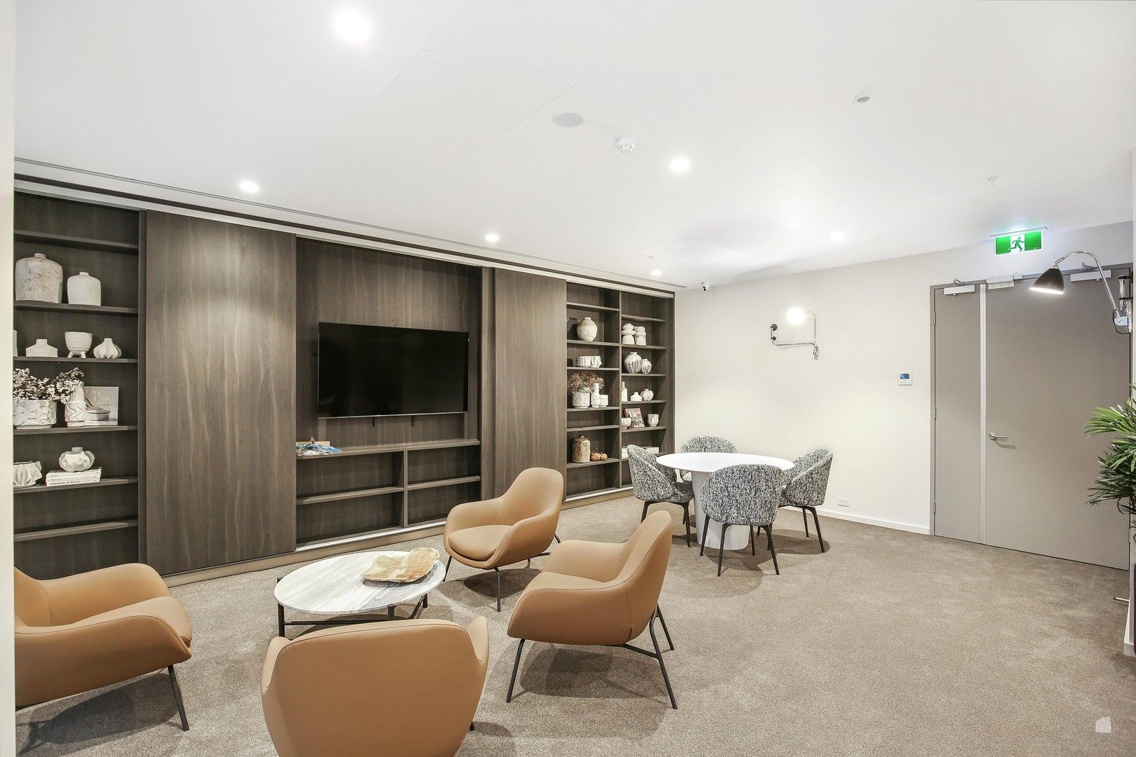 1 bedrooms Apartment / Unit / Flat in 407/20 Wardens Walk COBURG VIC, 3058
