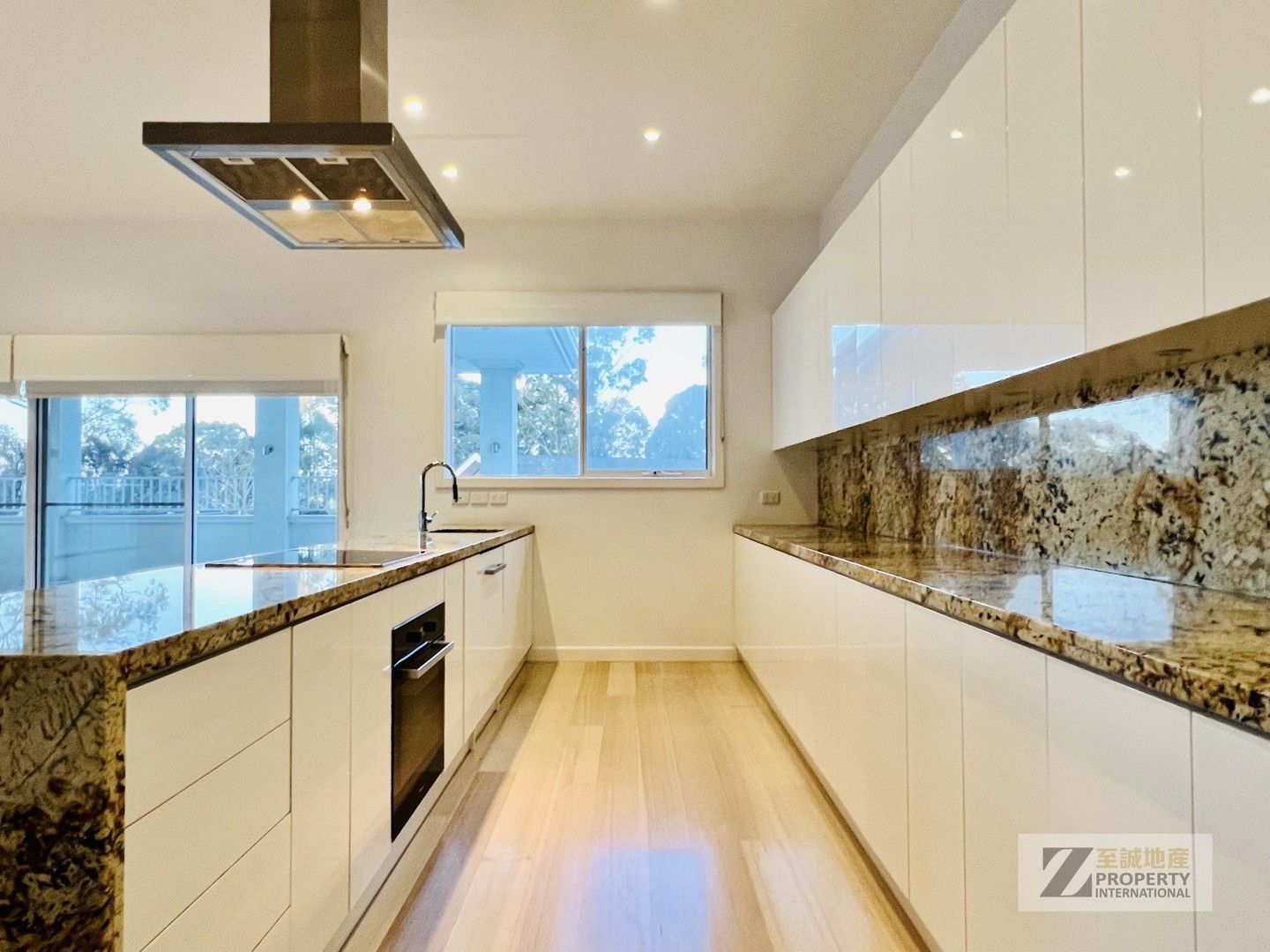 7 bedrooms House in 326 Gallaghers Road GLEN WAVERLEY VIC, 3150