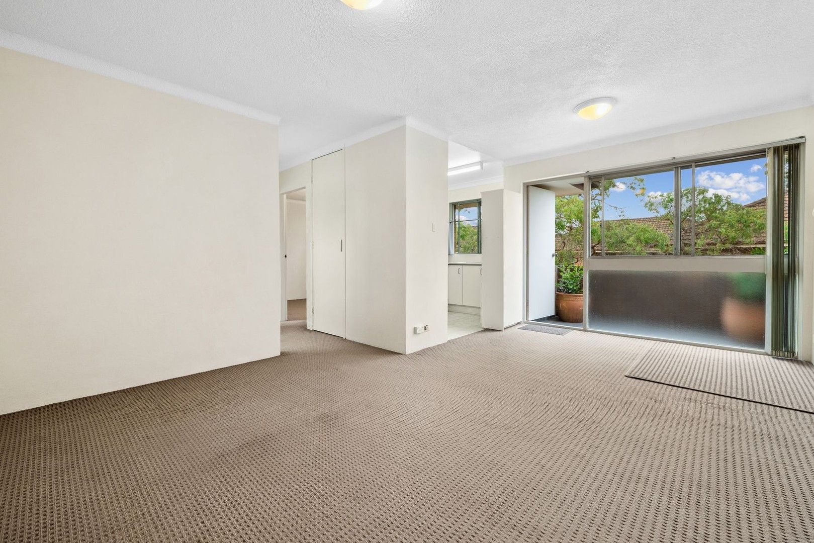 2 bedrooms Apartment / Unit / Flat in 17/14 Maxim Street WEST RYDE NSW, 2114