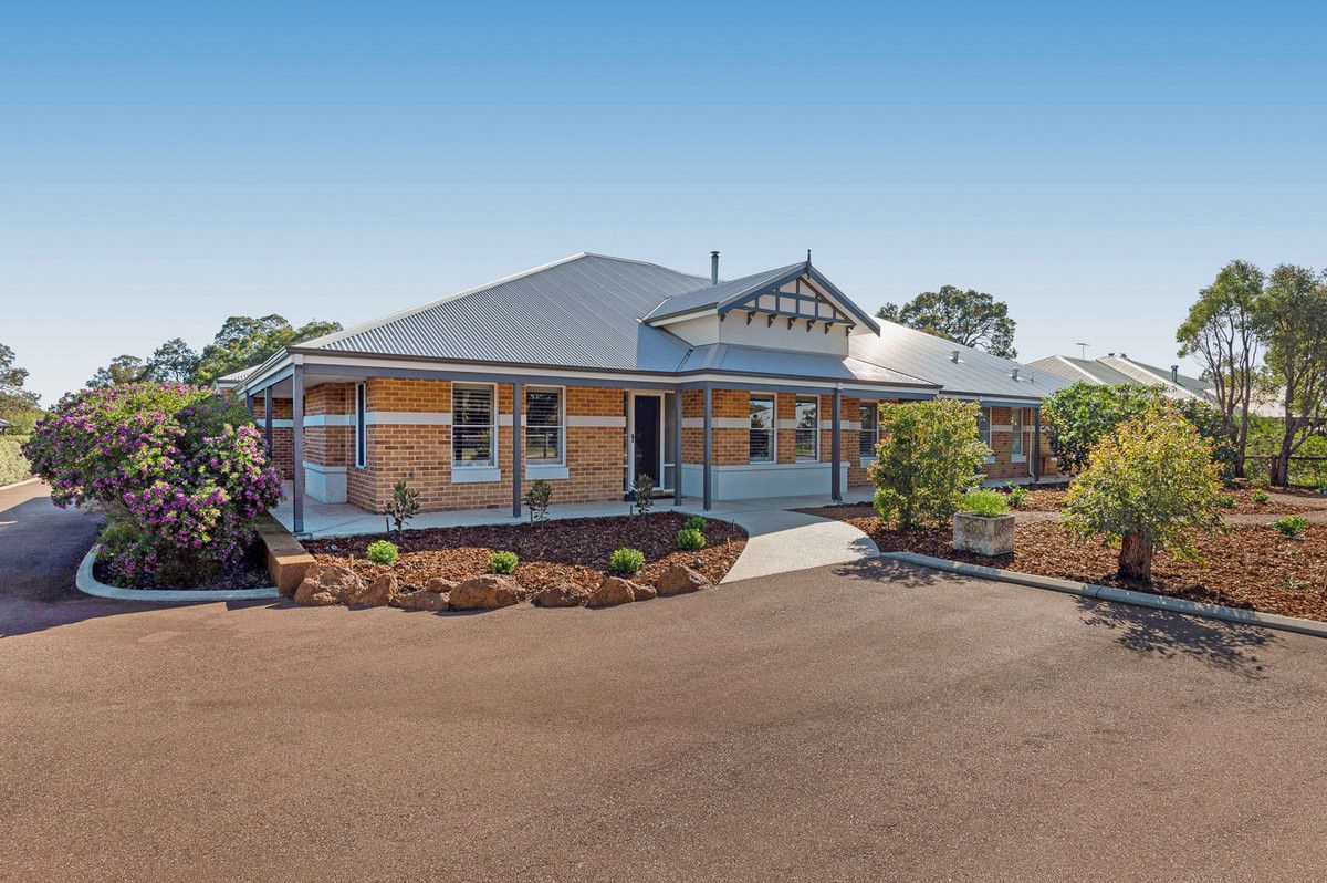 22 Benbecula Circle, Bedfordale WA 6112, Image 0