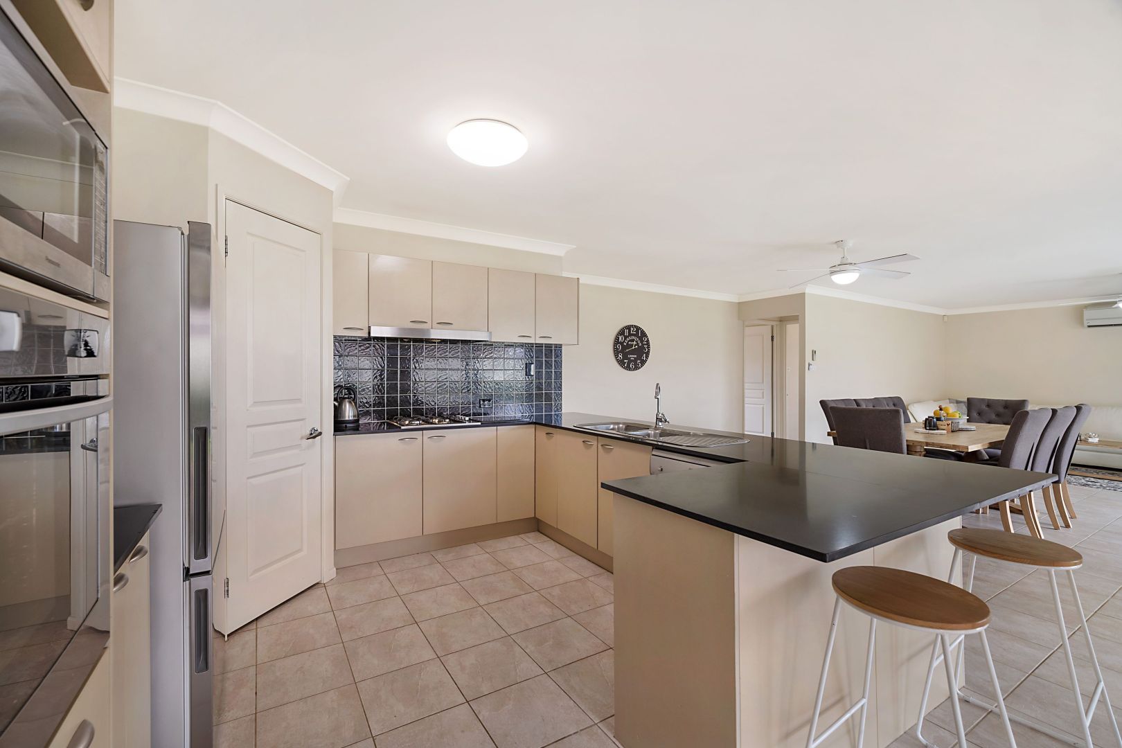 4 Tallowwood Way, Thornton NSW 2322, Image 1