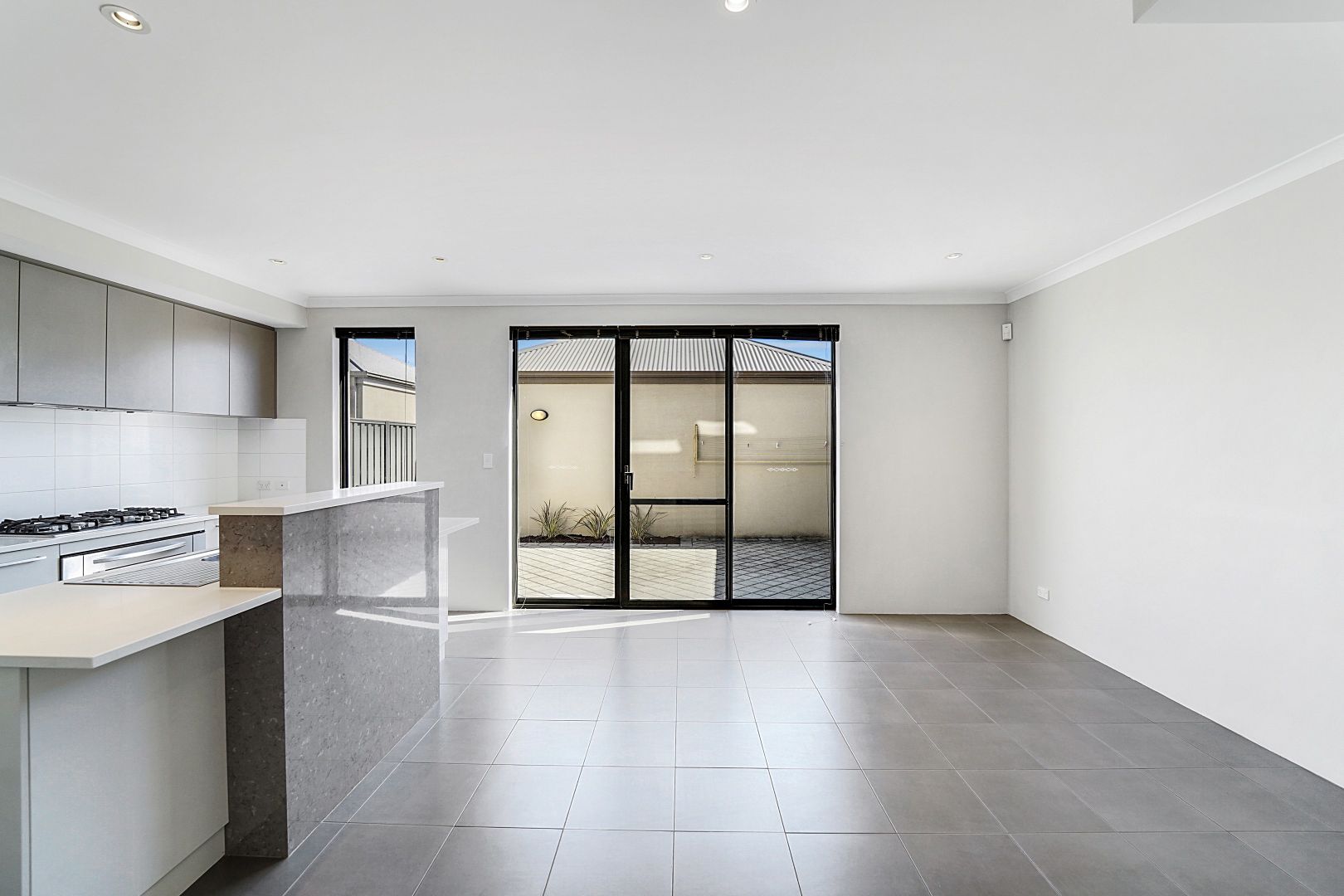 28 Lago Promenade, Aveley WA 6069, Image 1