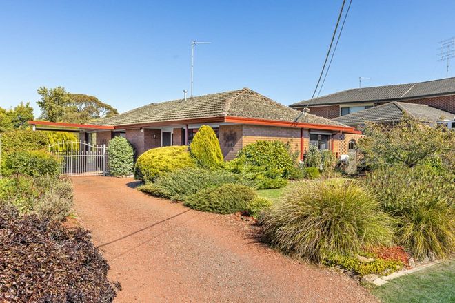 Picture of 11 Conniston Street, WENDOUREE VIC 3355