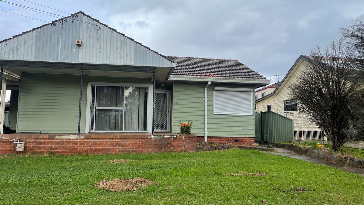 3 bedrooms House in 212 Flushcombe Road BLACKTOWN NSW, 2148