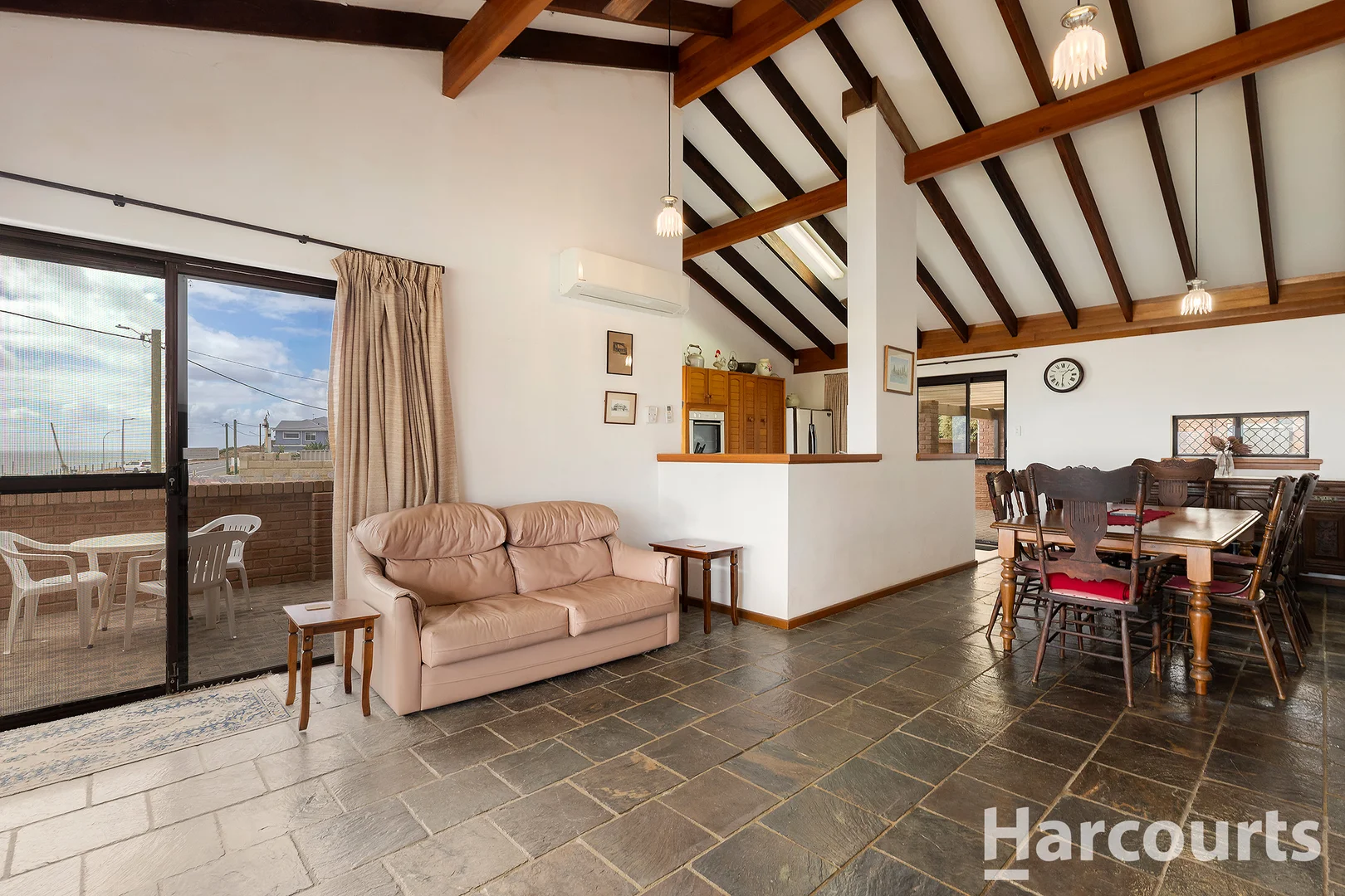 Additional image 8 of 1 Mippi Road, Halls Head WA 6210