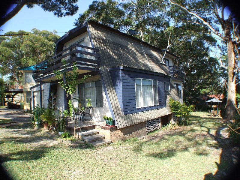 23 Hilltop Street, Bateau Bay NSW 2261, Image 0