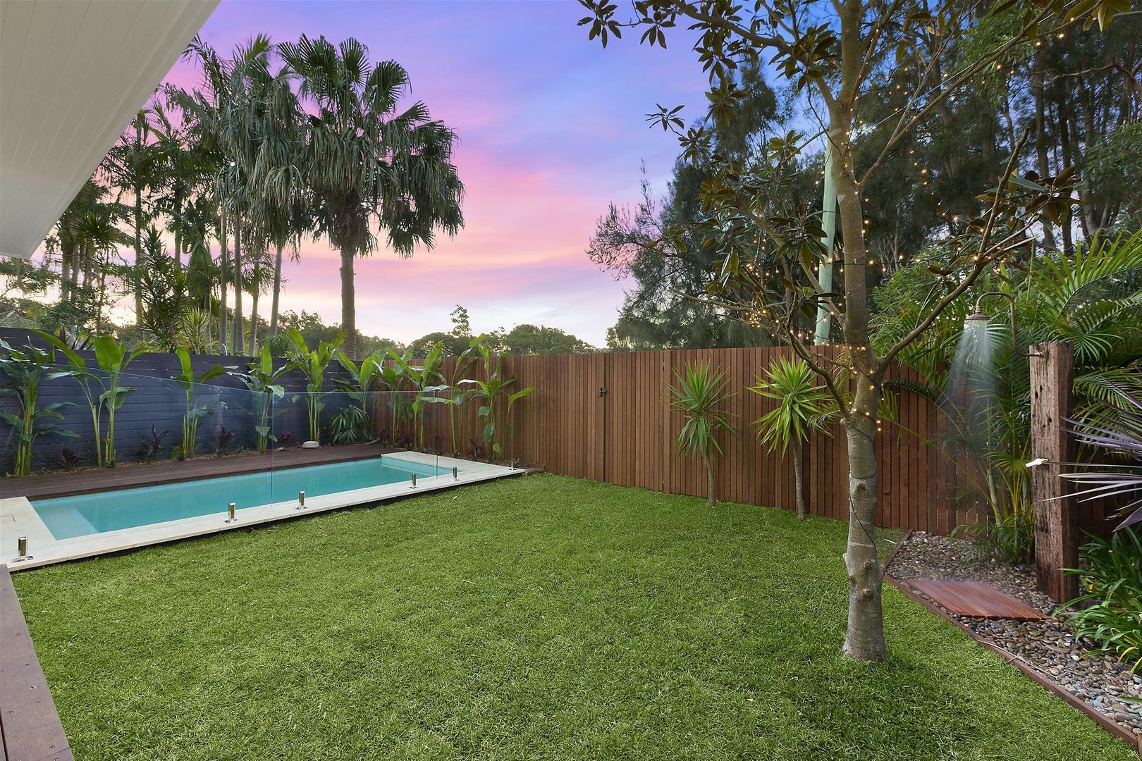 18 Travers Road, Curl Curl NSW 2096, Image 2
