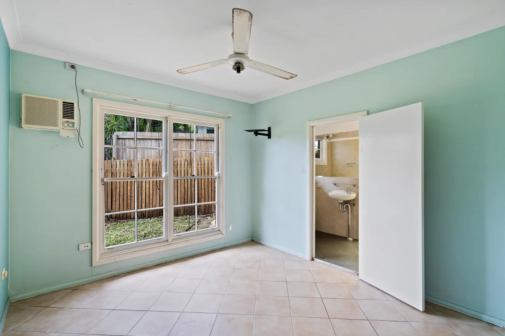 Additional image 18 of 25-27 Anne Street, Smithfield QLD 4878