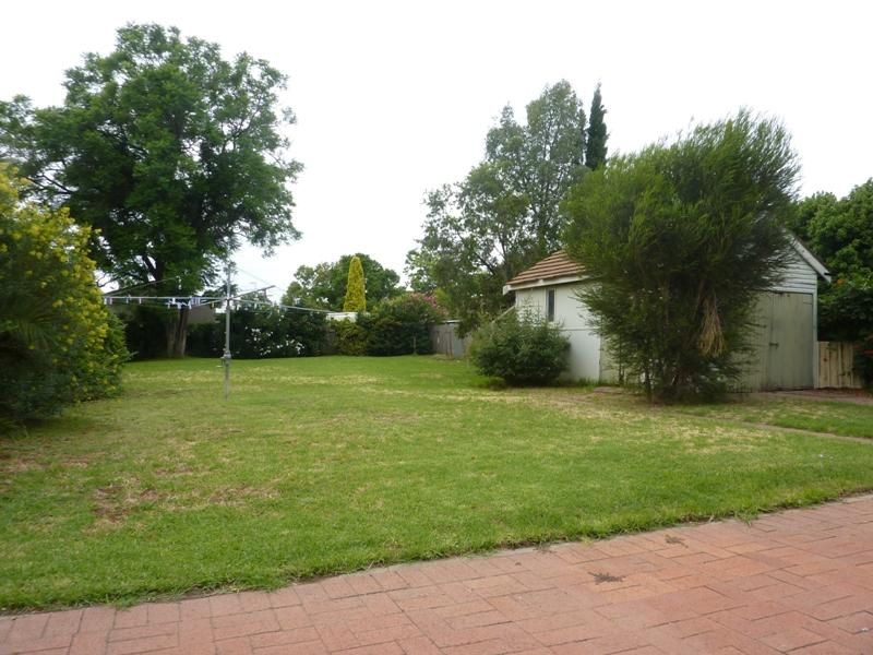 34 Sterling Street, DUBBO NSW 2830, Image 2