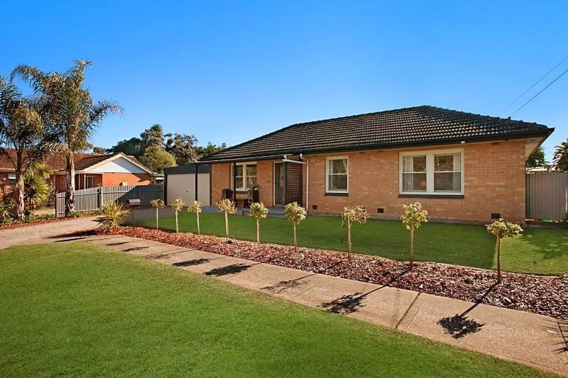 12 Maldon Street, Northfield SA 5085