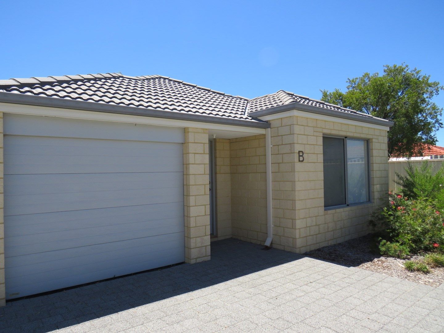 25B Waratah Drive, Camillo WA 6111, Image 0