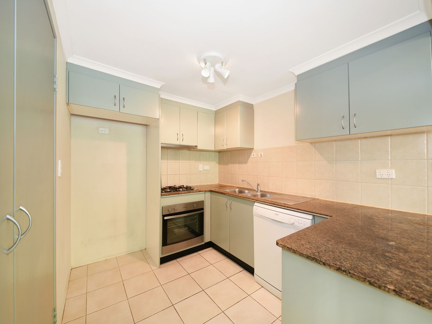6/19 William Street, Hornsby NSW 2077, Image 2