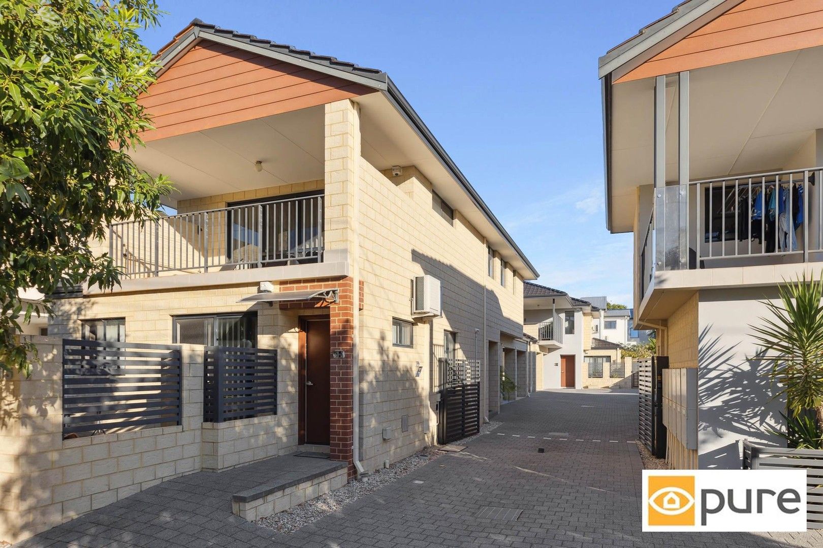 2 bedrooms Apartment / Unit / Flat in 4/13 Anderson Street MOUNT HAWTHORN WA, 6016