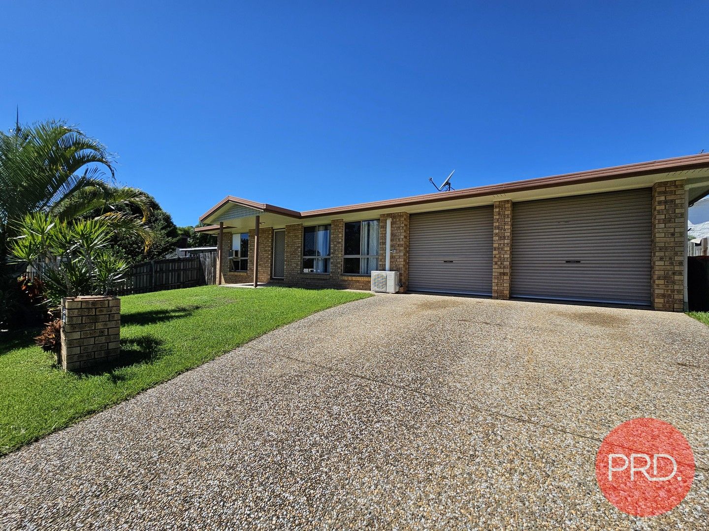 17 Brin St, Boyne Island QLD 4680 House For Rent 520 Domain