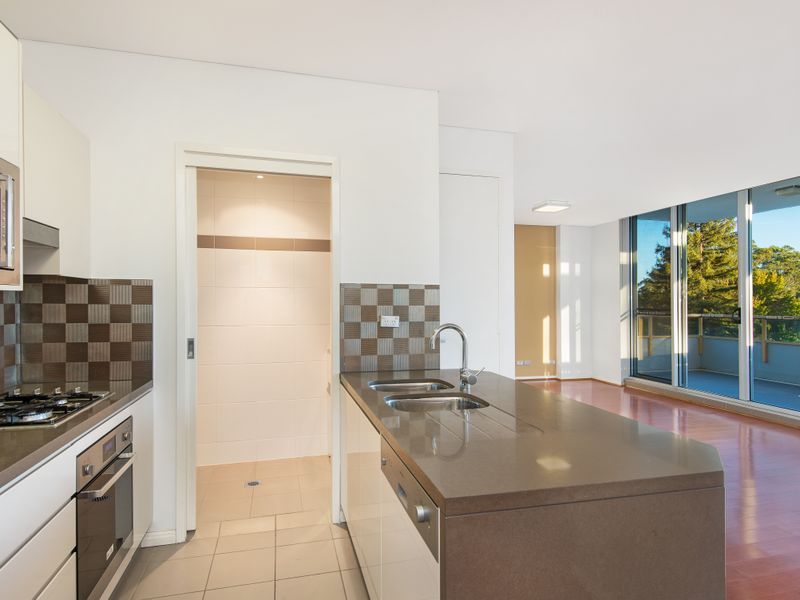 602/12 Avon Road, Pymble NSW 2073, Image 2