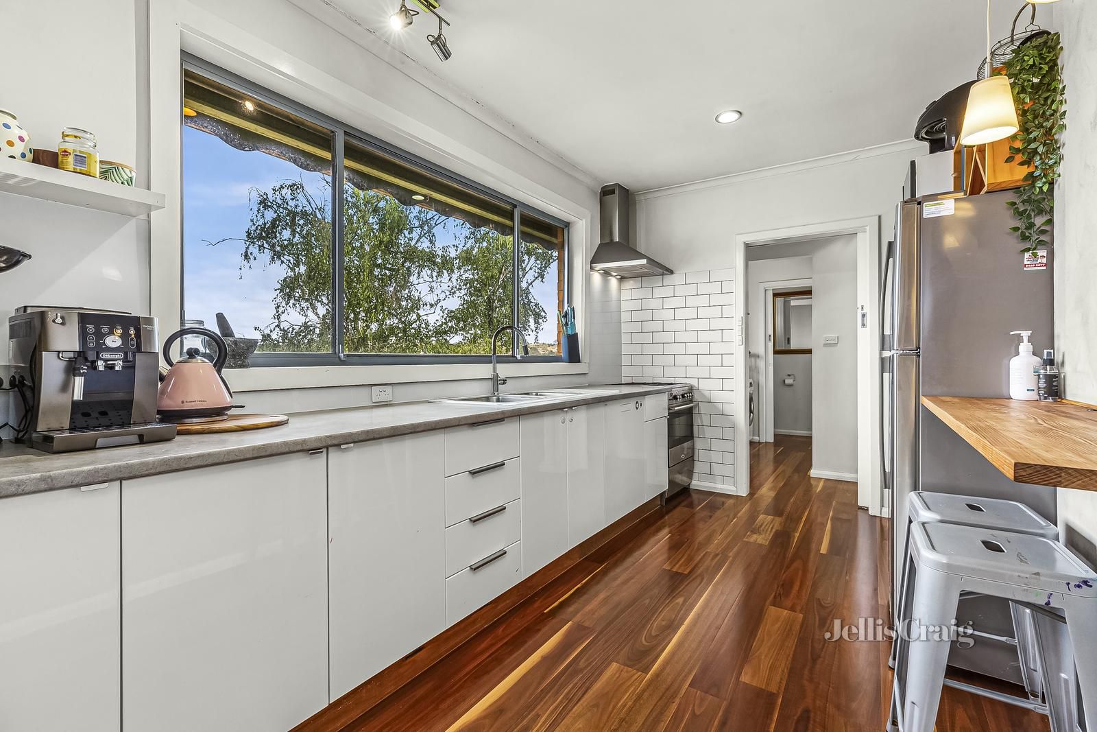 15 Vincent Street, Oak Park VIC 3046, Image 2