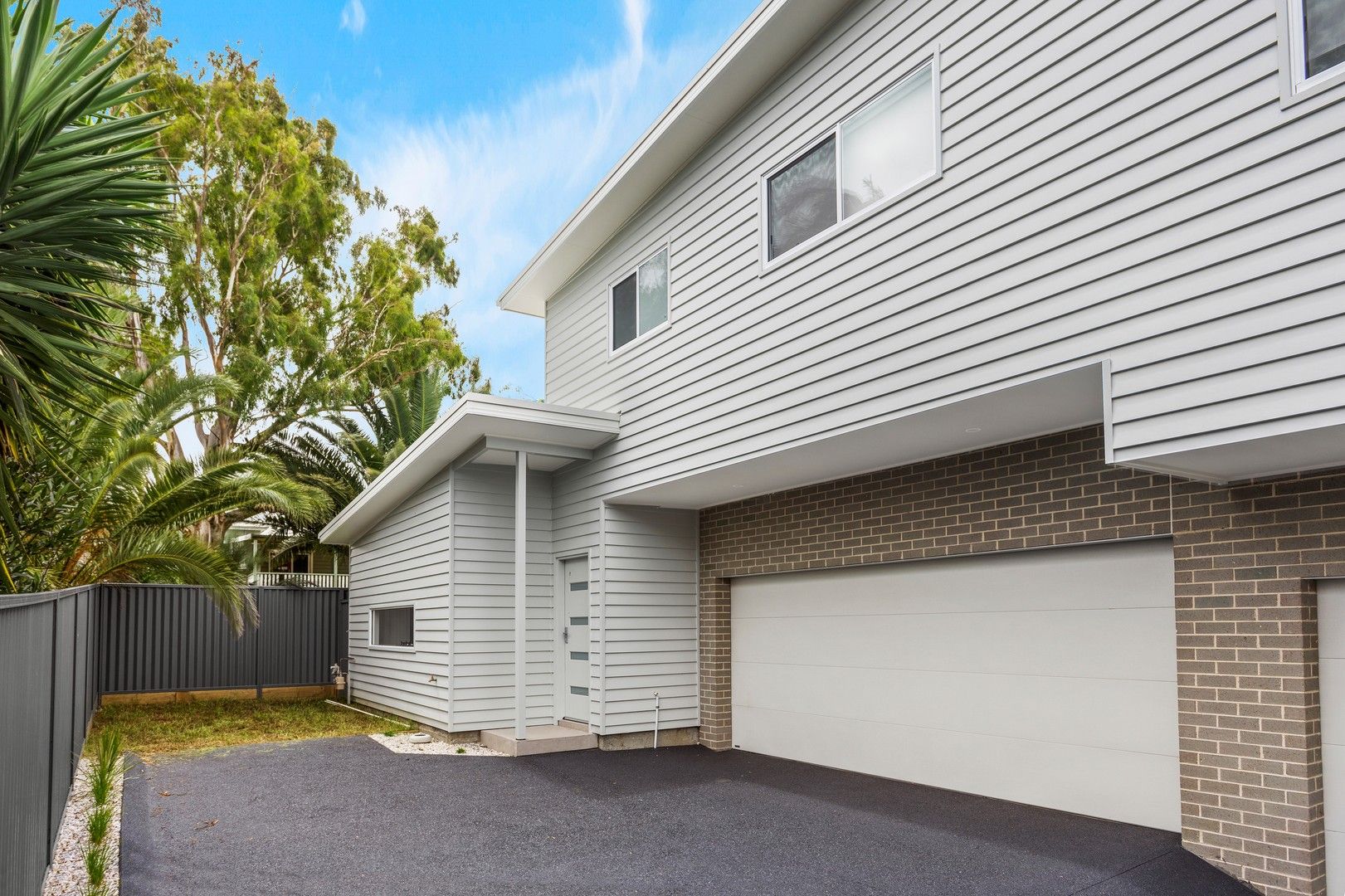 3 bedrooms Townhouse in 3/6 Chisholm Street SHELLHARBOUR NSW, 2529