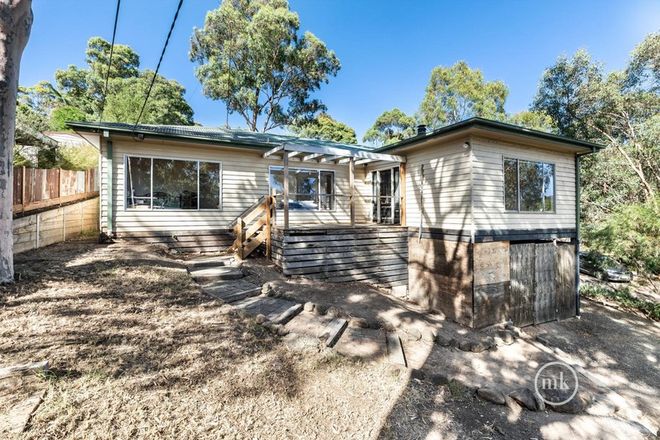 Picture of 8 Shanklin Street, HURSTBRIDGE VIC 3099