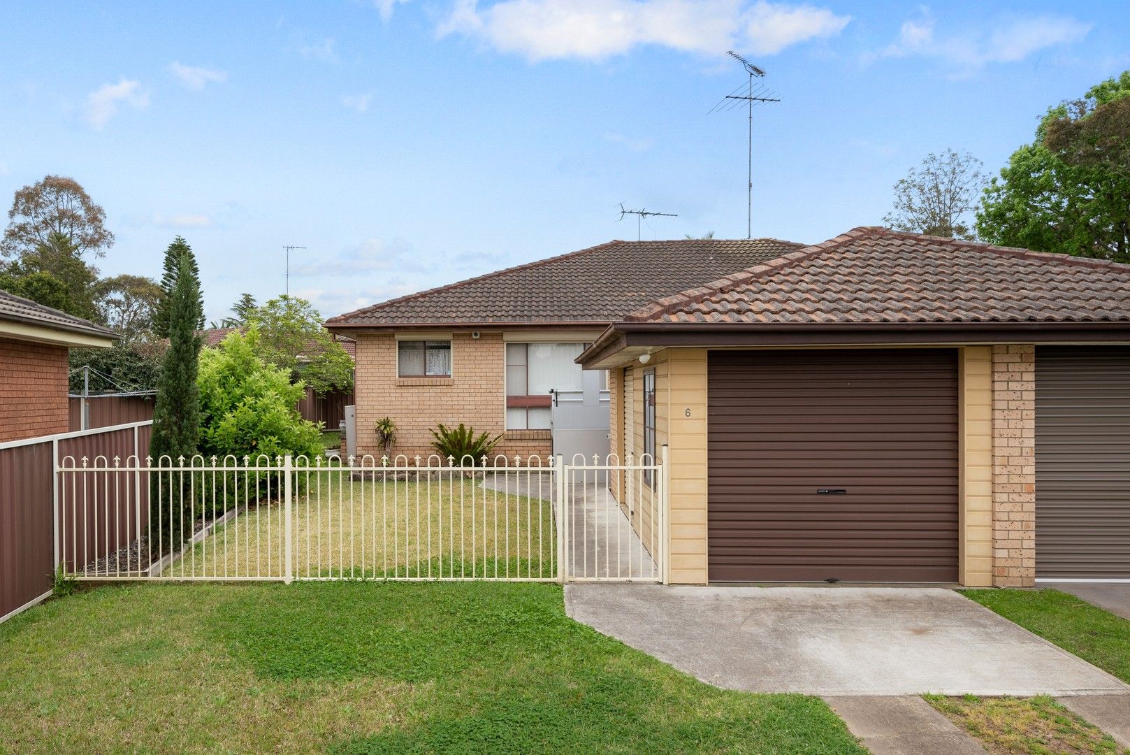 6 Keats Place, Ingleburn NSW 2565, Image 0