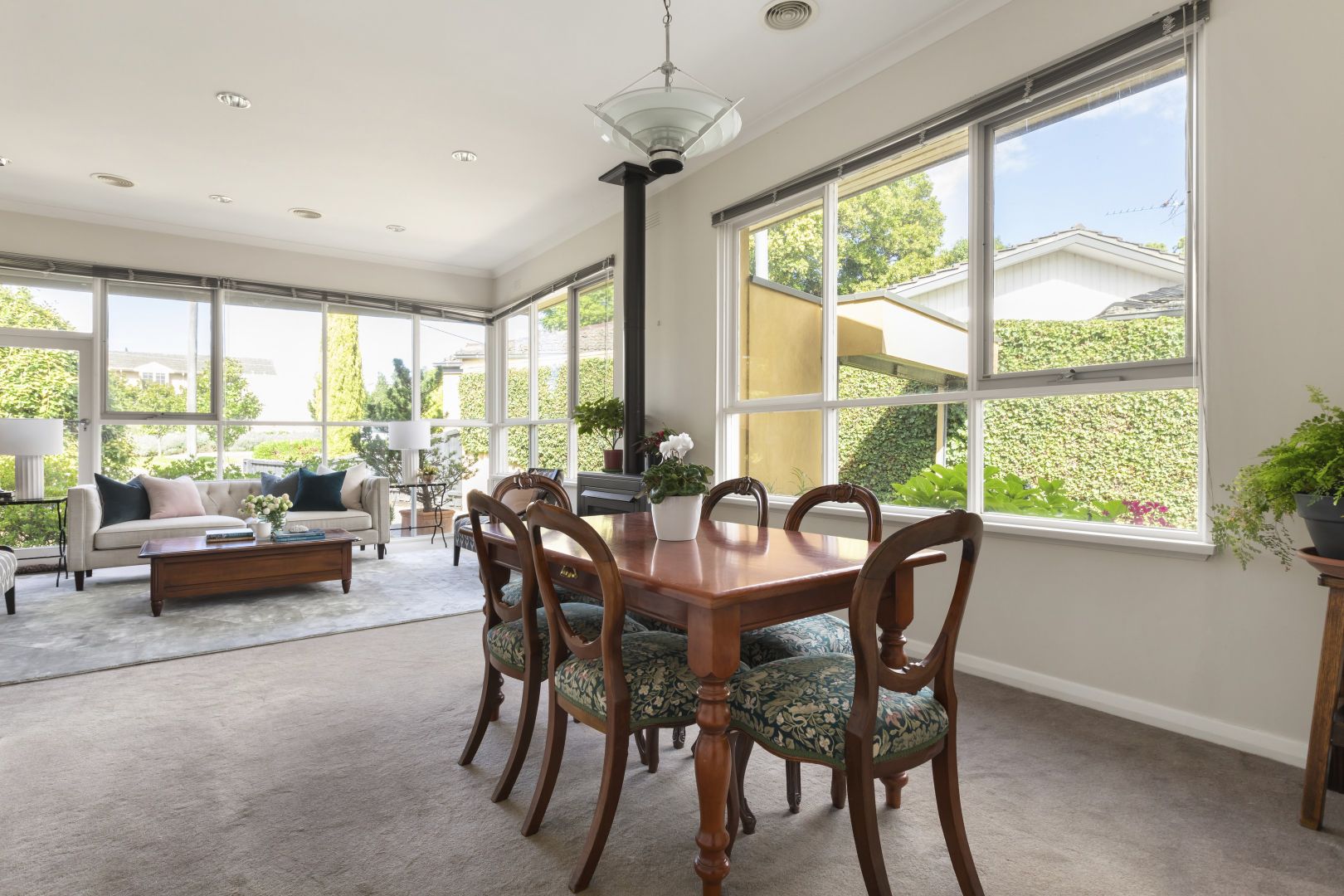 7 Majella Court, Kew VIC 3101 House For Rent 950 Domain