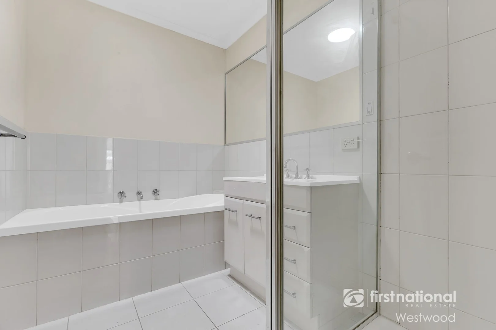 Additional image 6 of 6/6-10 Latham Street, Werribee VIC 3030