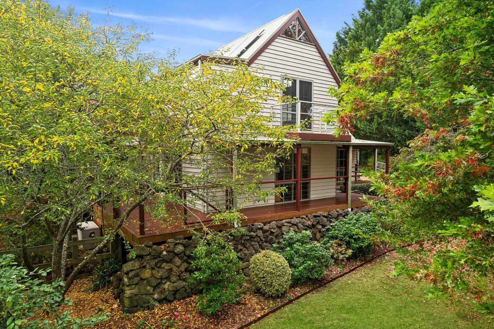 25 Noonan Grove, Woodend VIC 3442 House For Rent 730 Domain