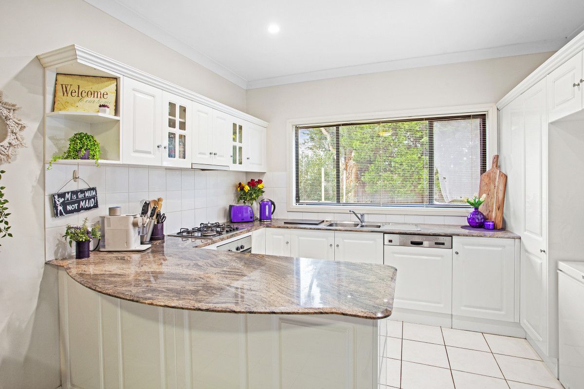 19 Kensington Place, Mardi NSW 2259, Image 2