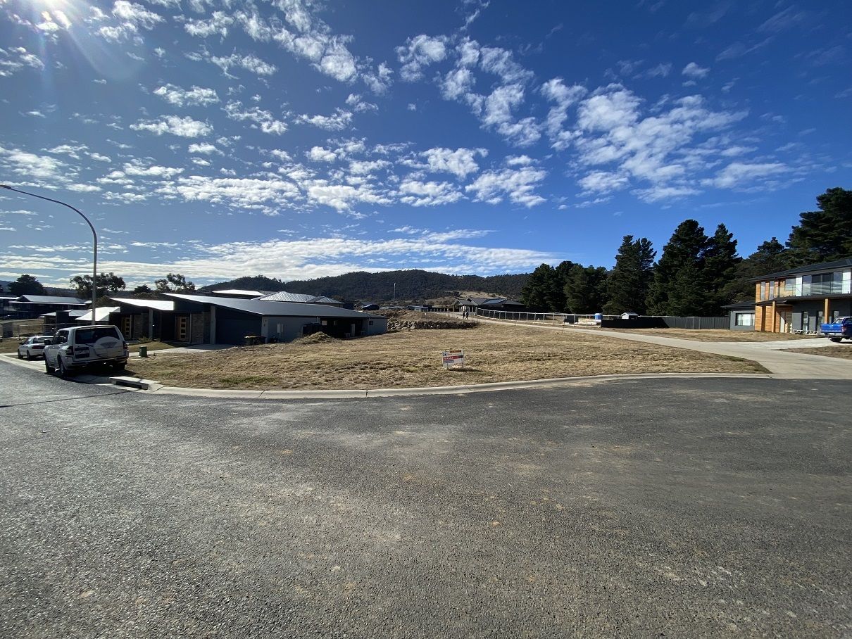 15 Willow Bay Place, East Jindabyne NSW 2627, Image 0