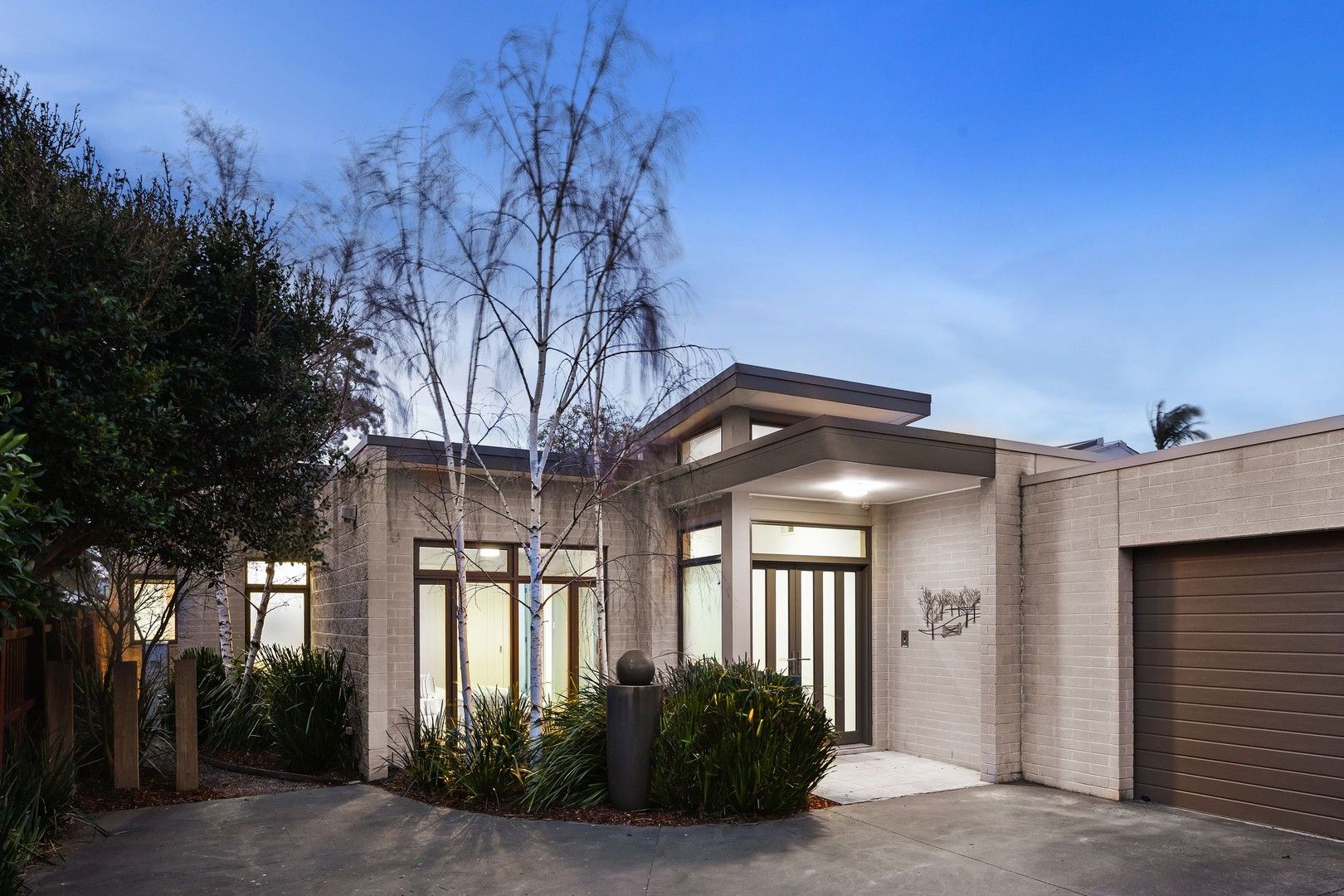 4 bedrooms Townhouse in 2/6 Parnell Street ELSTERNWICK VIC, 3185