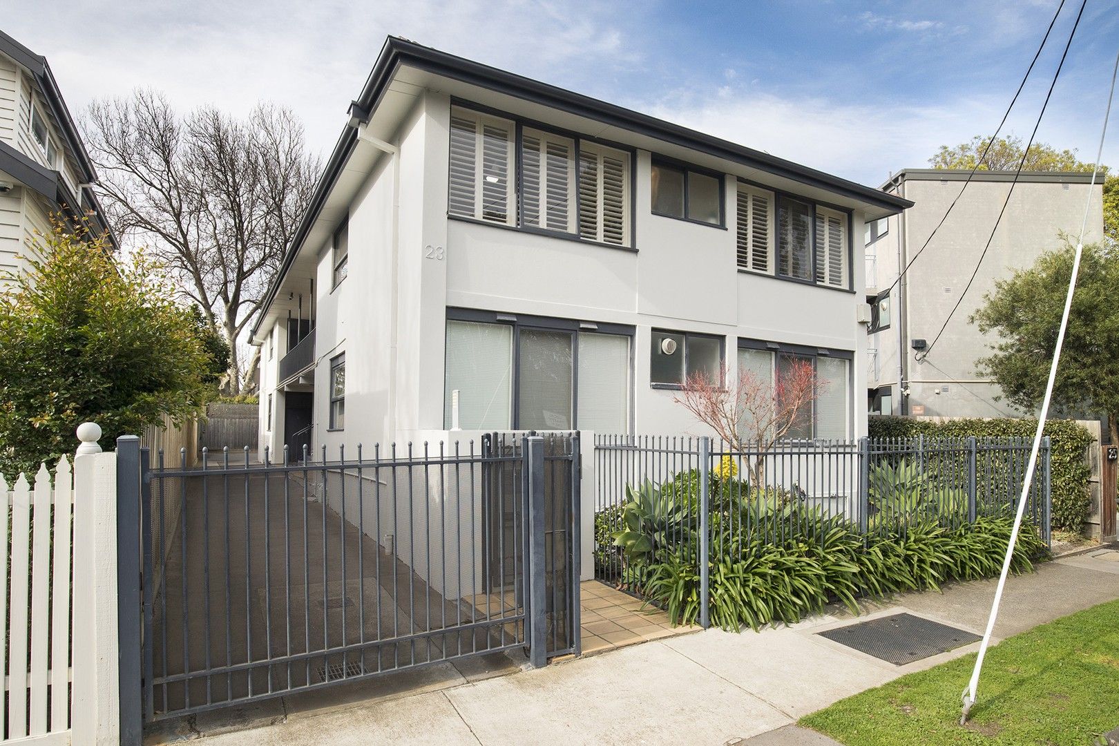 2 bedrooms Apartment / Unit / Flat in 4/23 Foam Street ELWOOD VIC, 3184