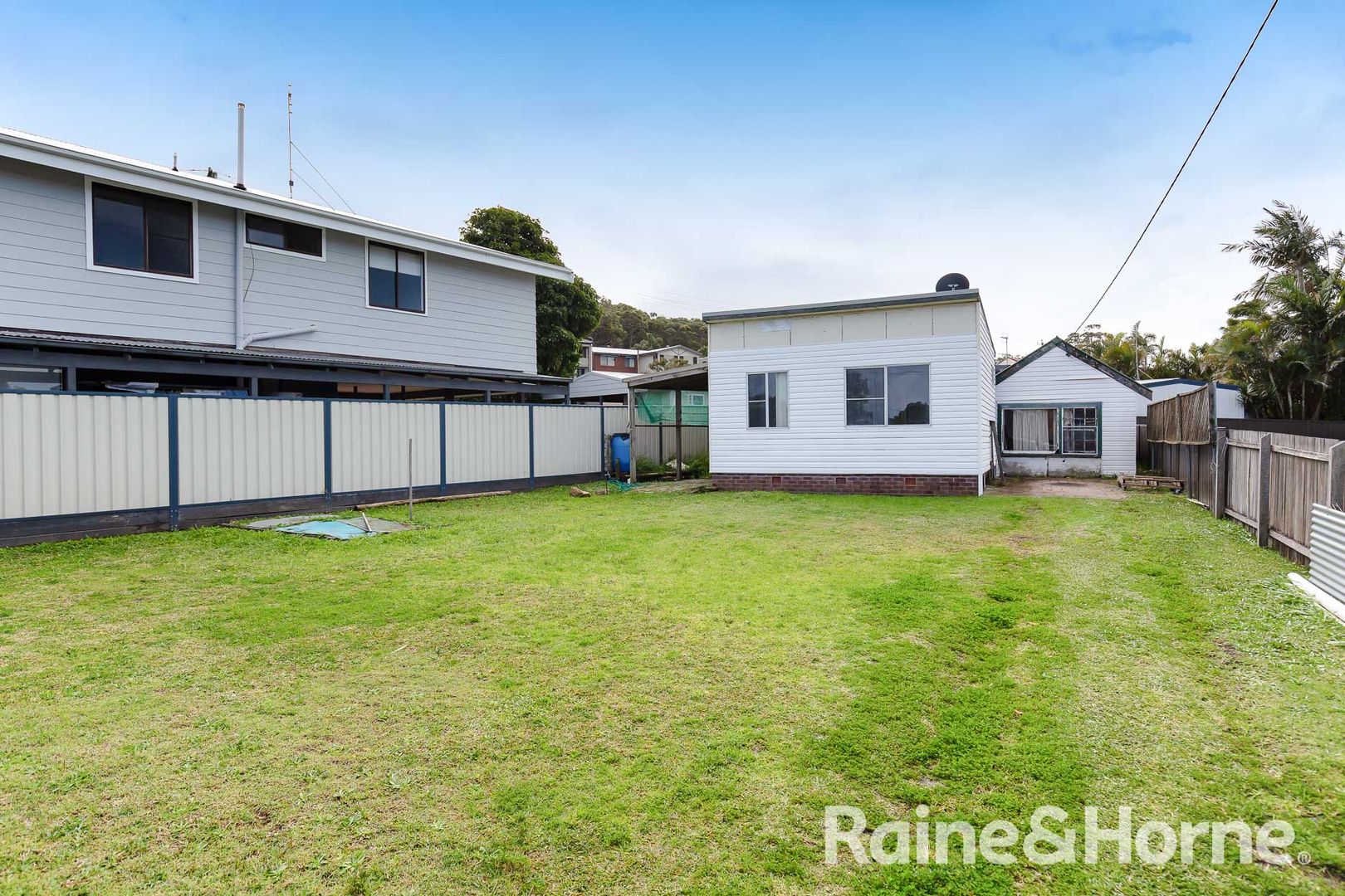 6 Railway Crescent, Belmont North NSW 2280, Image 1