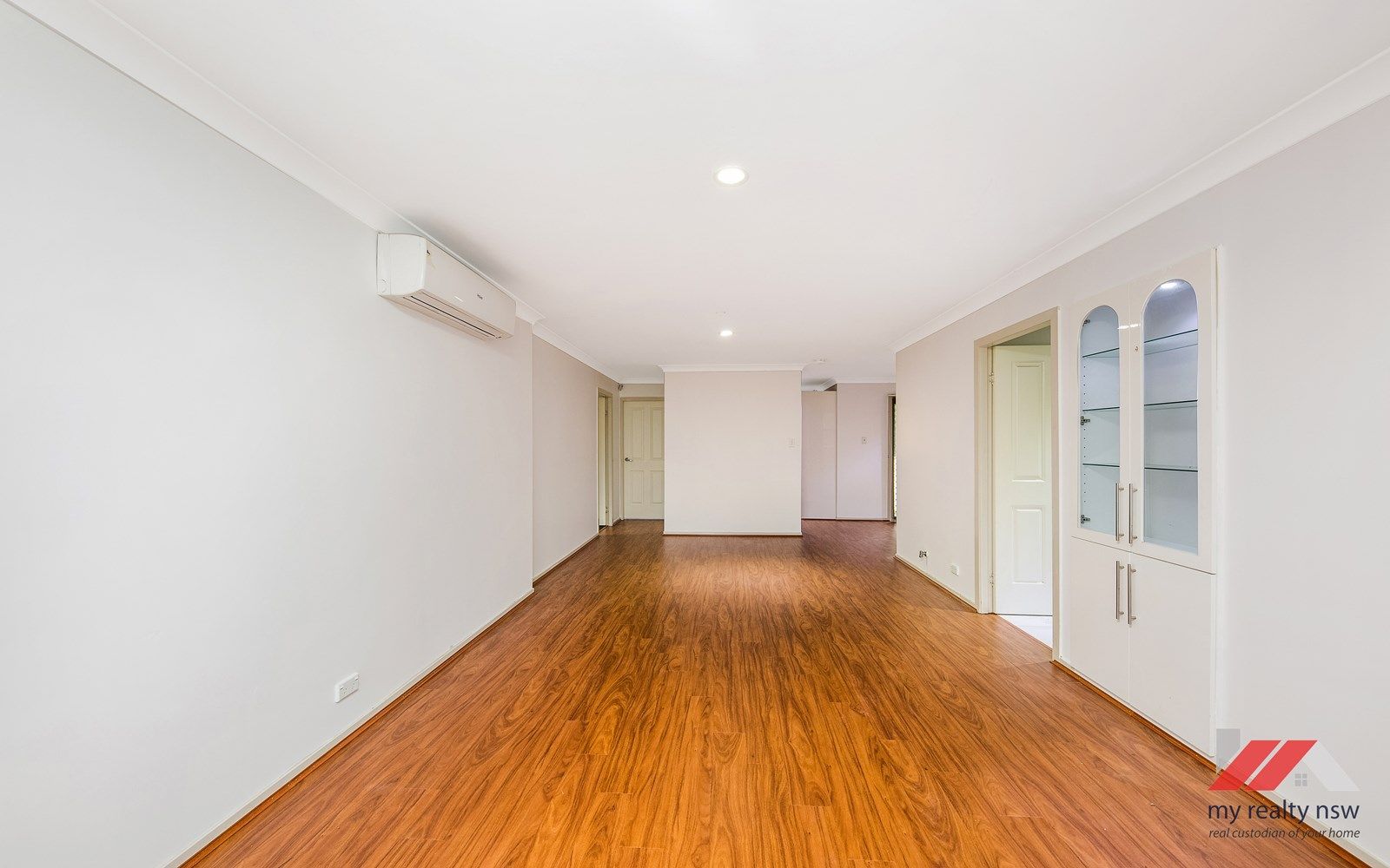 7/39 Surrey Street, Minto NSW 2566, Image 2