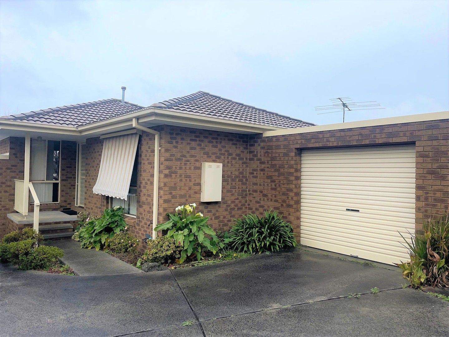 2 bedrooms Apartment / Unit / Flat in 2/3 Dobson Court PAKENHAM VIC, 3810