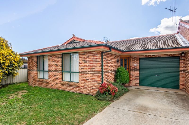 2/19 Turner Crescent, Orange NSW 2800, Image 0