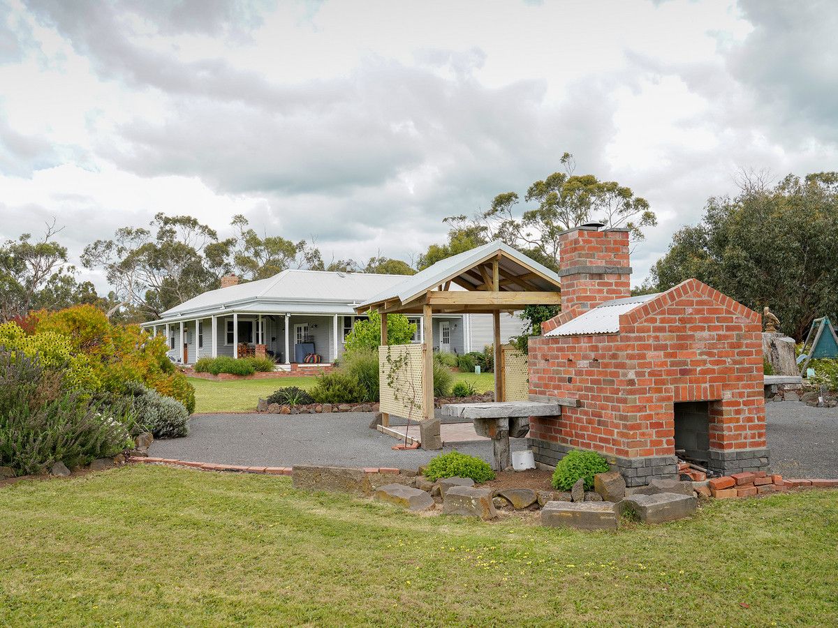 69 Walkenhorst Road, Tarrington VIC 3301, Image 2