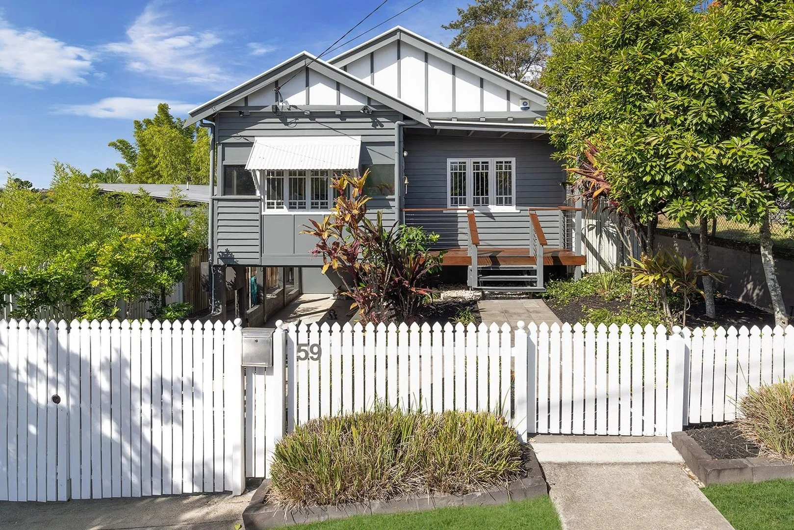 59 Lugg St, Bardon QLD 4065