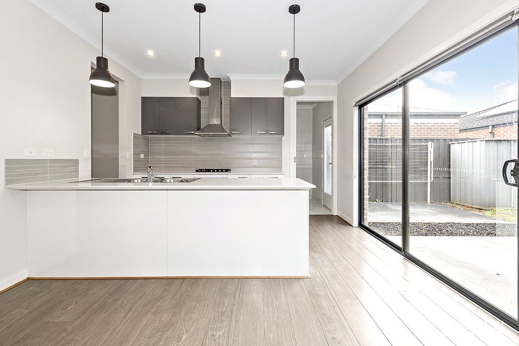 40 Conquest Drive, Werribee VIC 3030 House For Rent 420 Domain